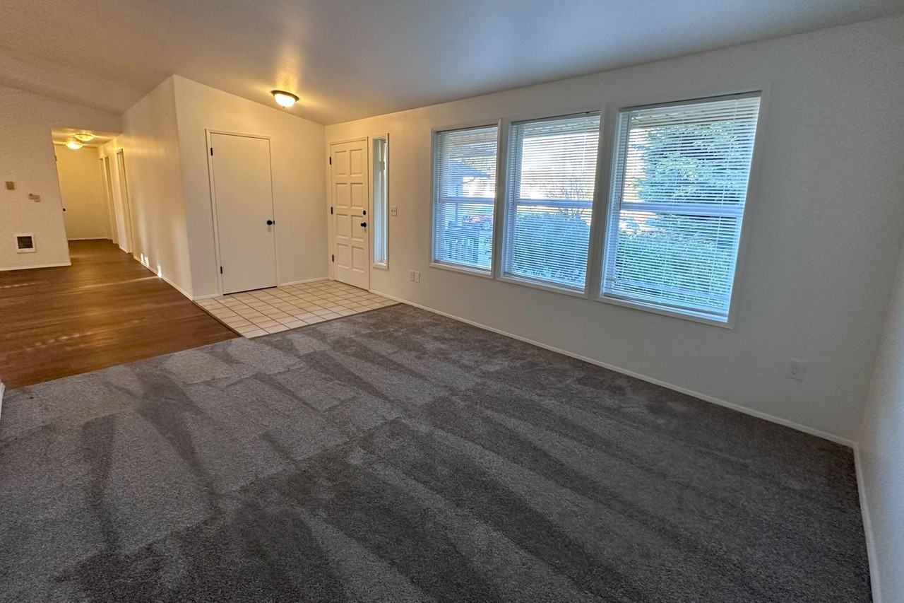 24 74th St Sw - Photo 3 of 21