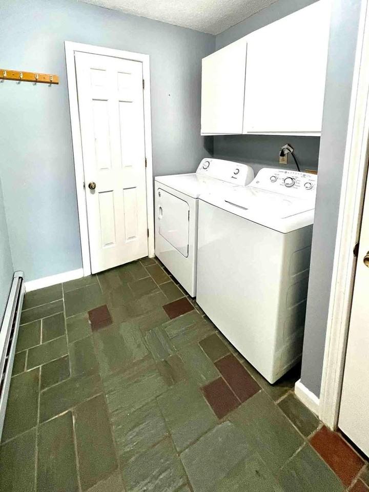 55 East Terrace - Photo 5 of 20