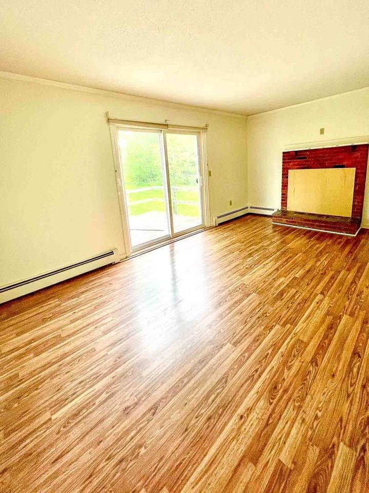 55 East Terrace - Photo 6 of 20