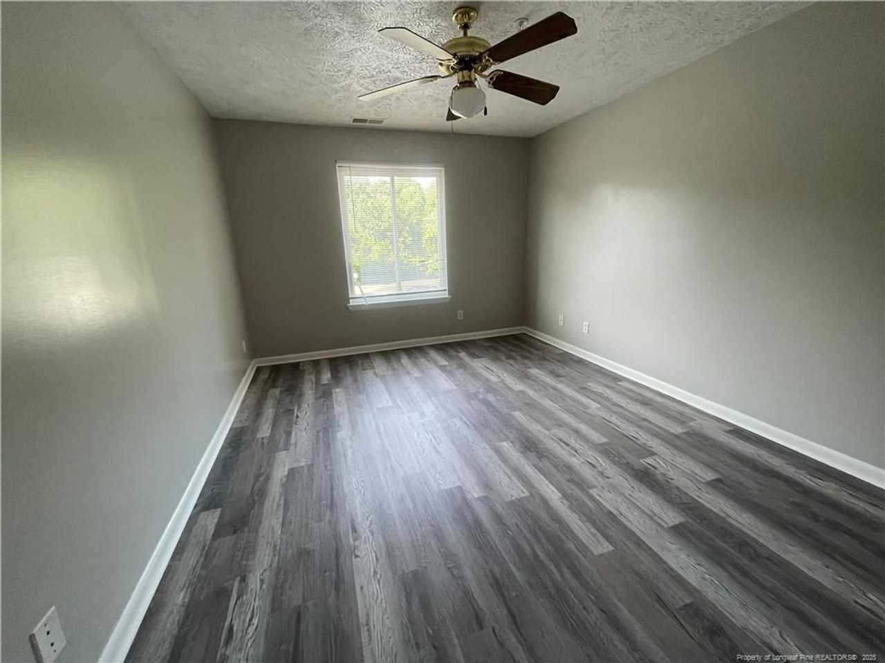 3392 Galleria Dr - Photo 7 of 16