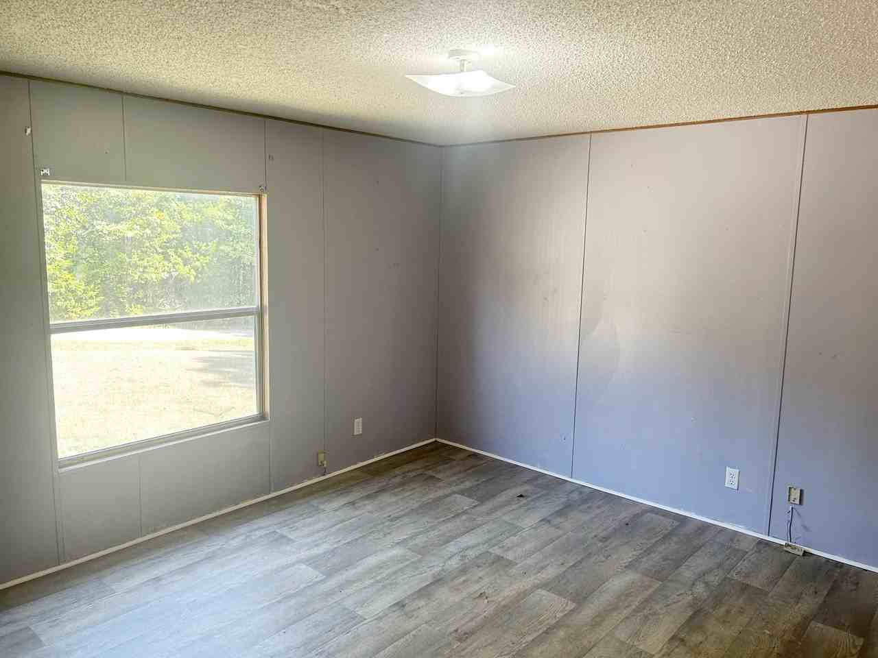 72 Tammy Ln - Photo 5 of 10