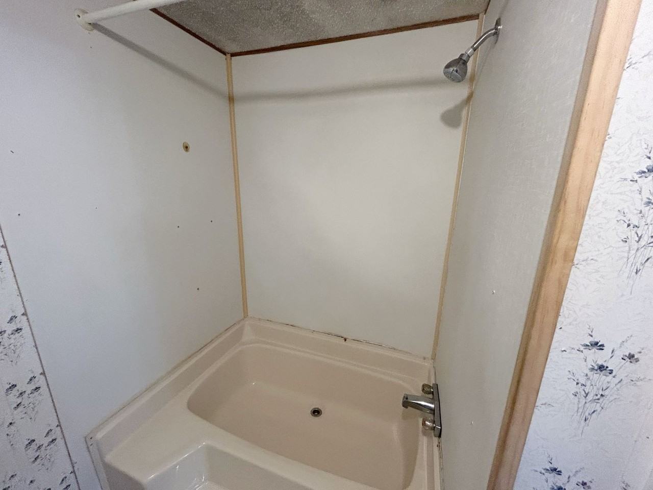 72 Tammy Ln - Photo 6 of 10