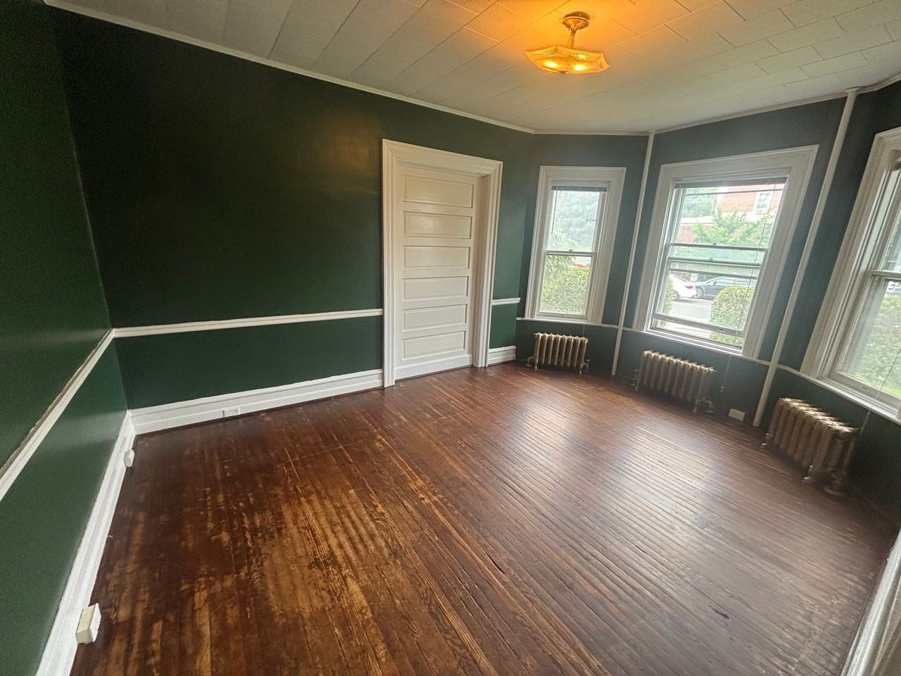 365 365 College Ave- 634 West Lemon - Photo 3 of 20