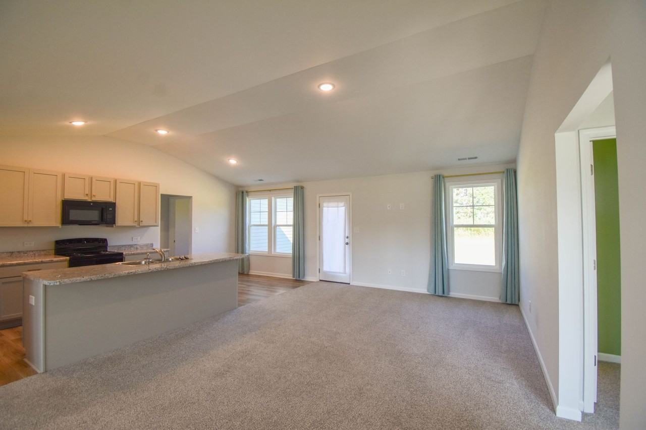 186 Calhoun St - Photo 6 of 22