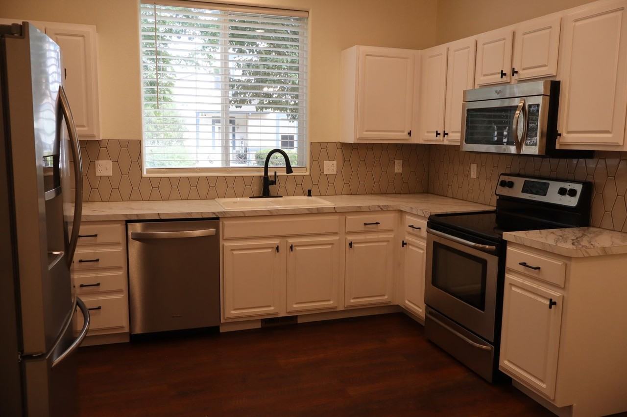 2426 Parkfront Drive - Photo 7 of 16