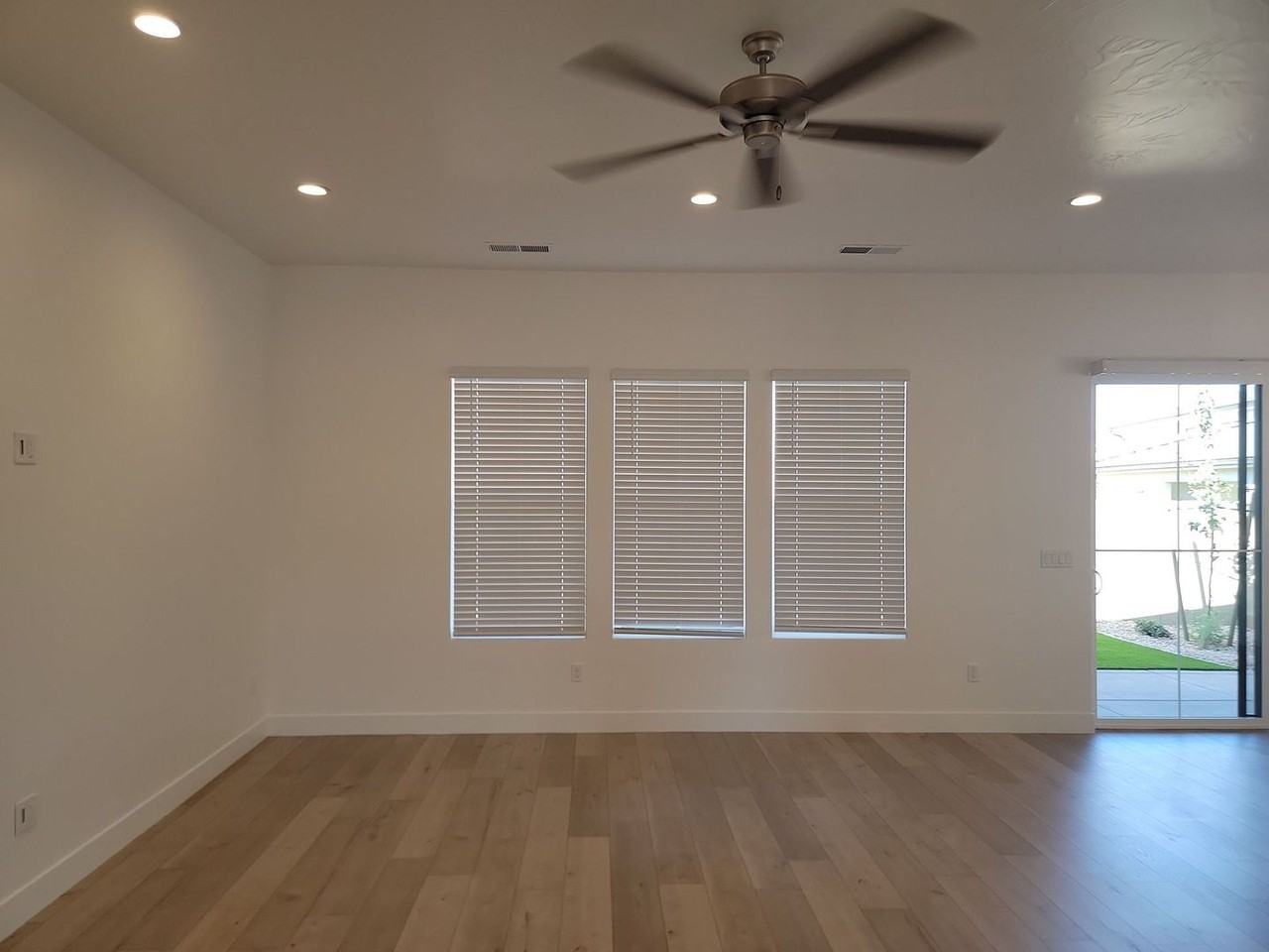 3576 S Turin Ln - Photo 4 of 13