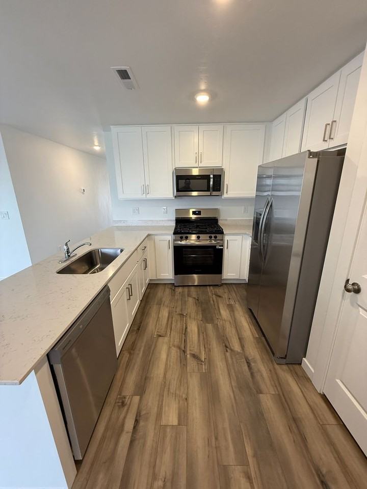 8684 E Wishmore St - Photo 6 of 24