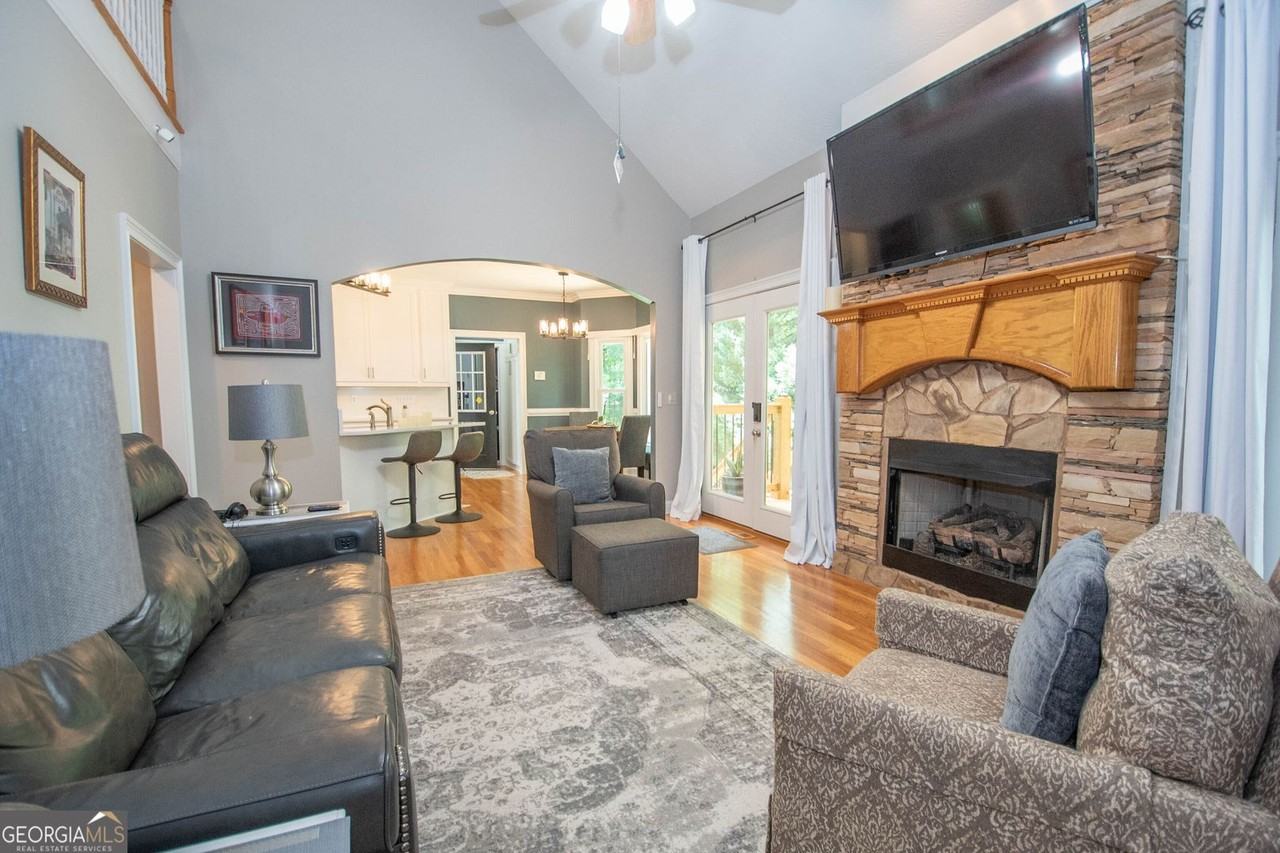 145 Hideaway Drive - Photo 7 of 45