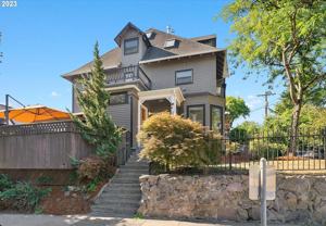 2380 Nw Northrup St - Photo 1 of 1