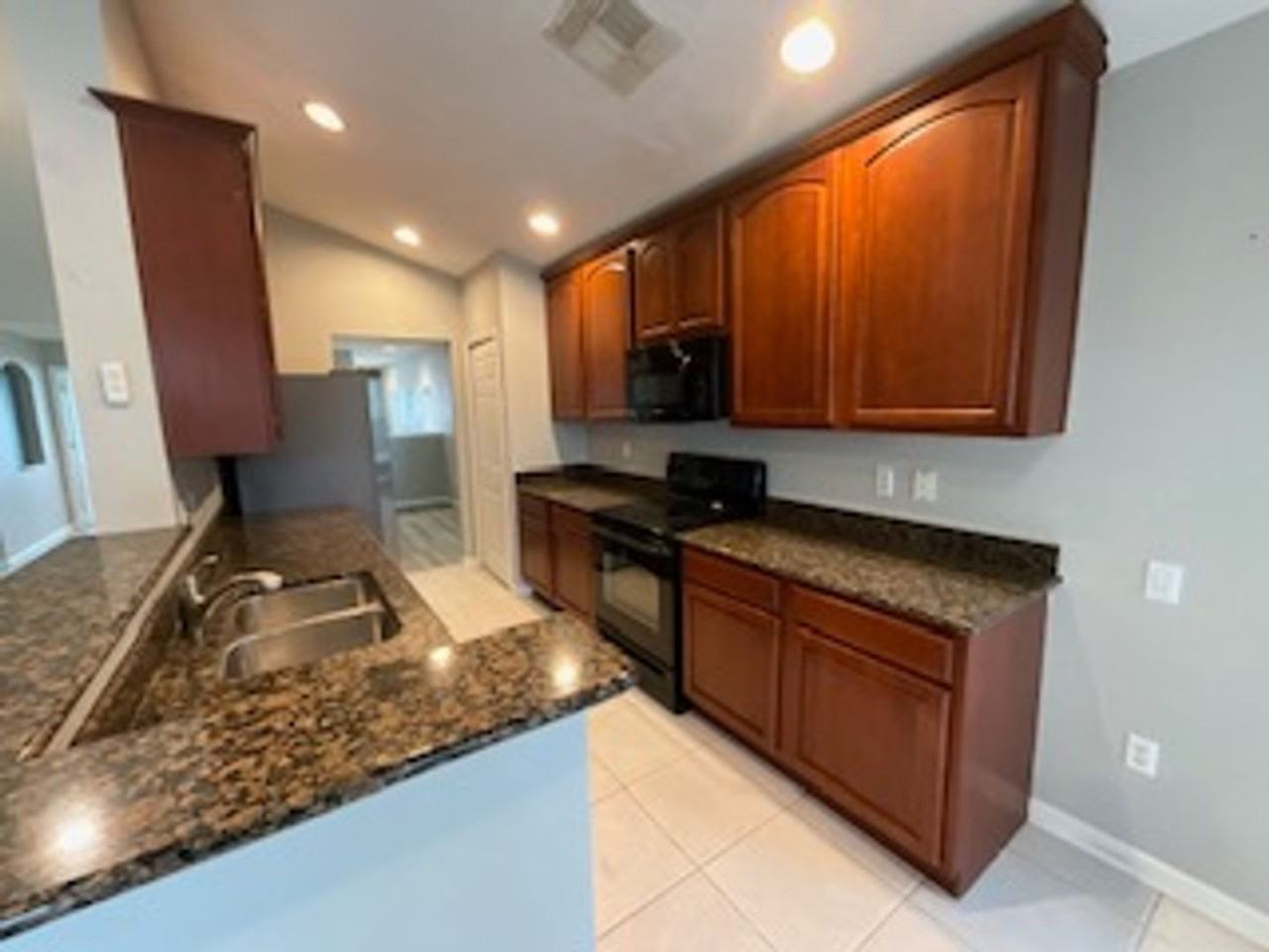 5251 Maxon Ter - Photo 3 of 13