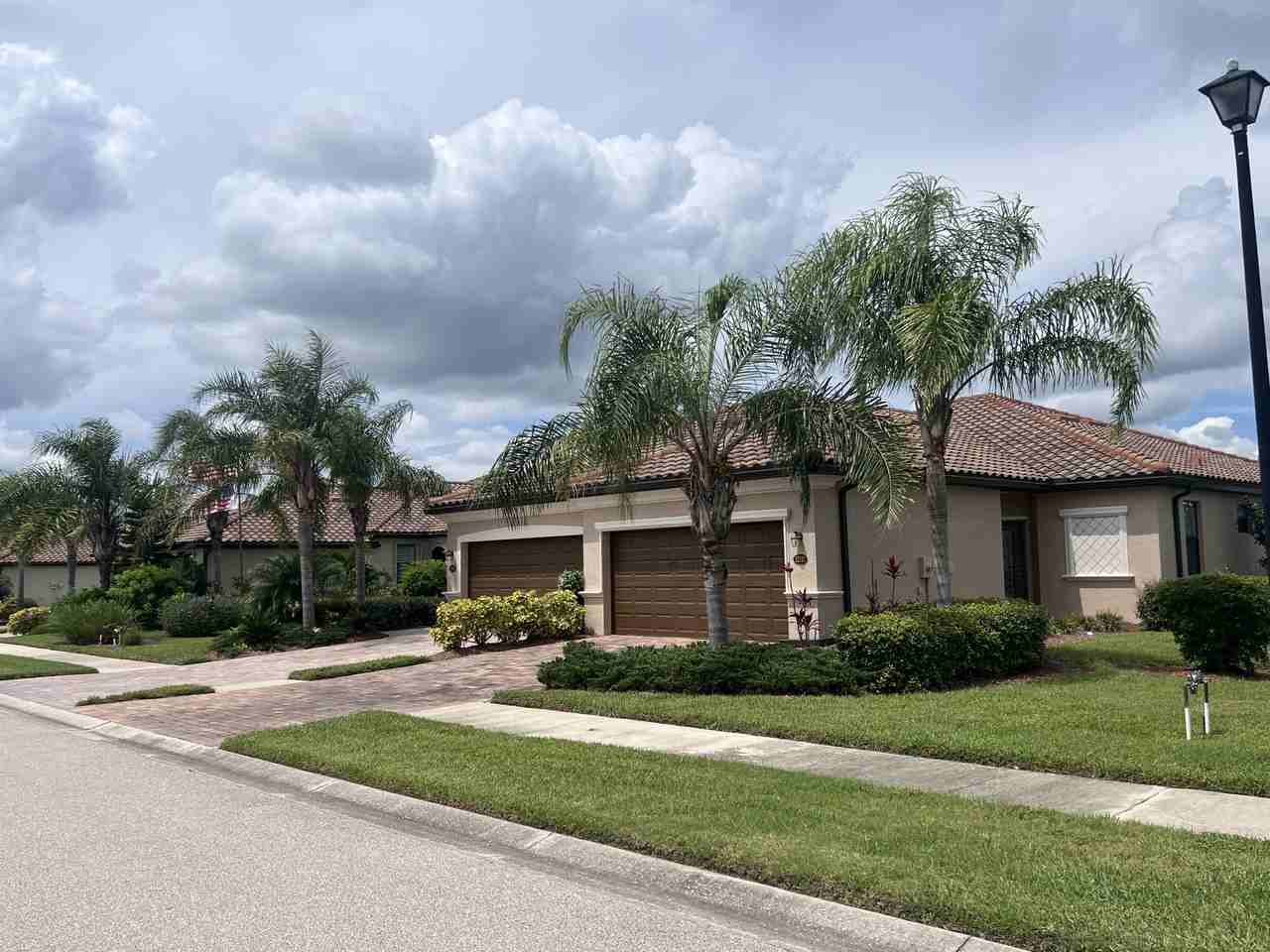 12527 Felice Dr #NA - Photo 2 of 35