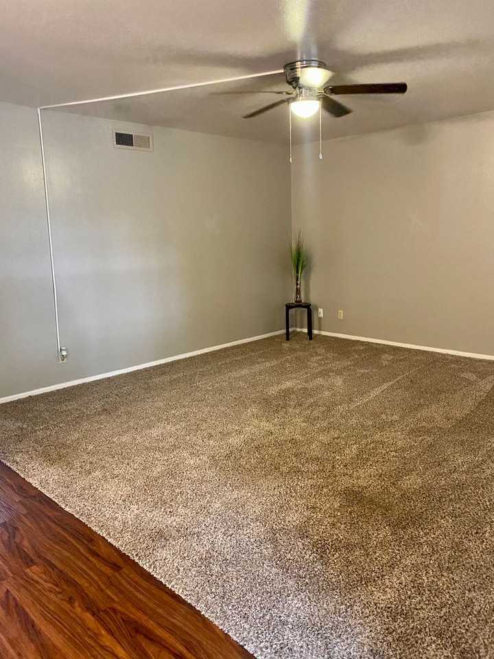 730 Howard St. - Photo 4 of 10