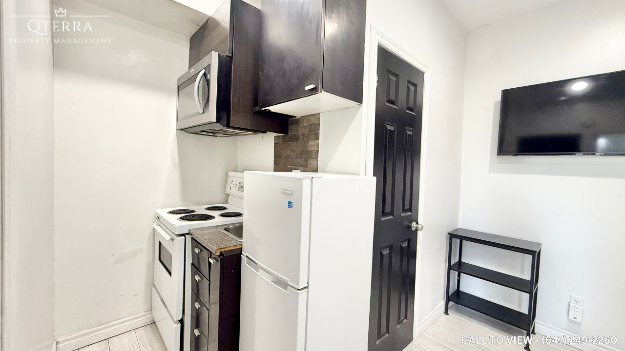 3-850 Bathurst St, Toronto, Ontario M5R 3G1 - Photo 2 of 7