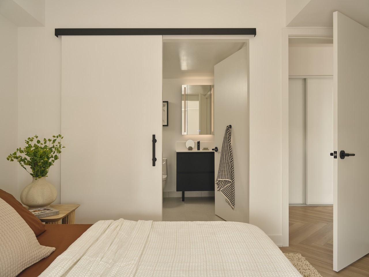 Toronto House - Photo 6 of 26