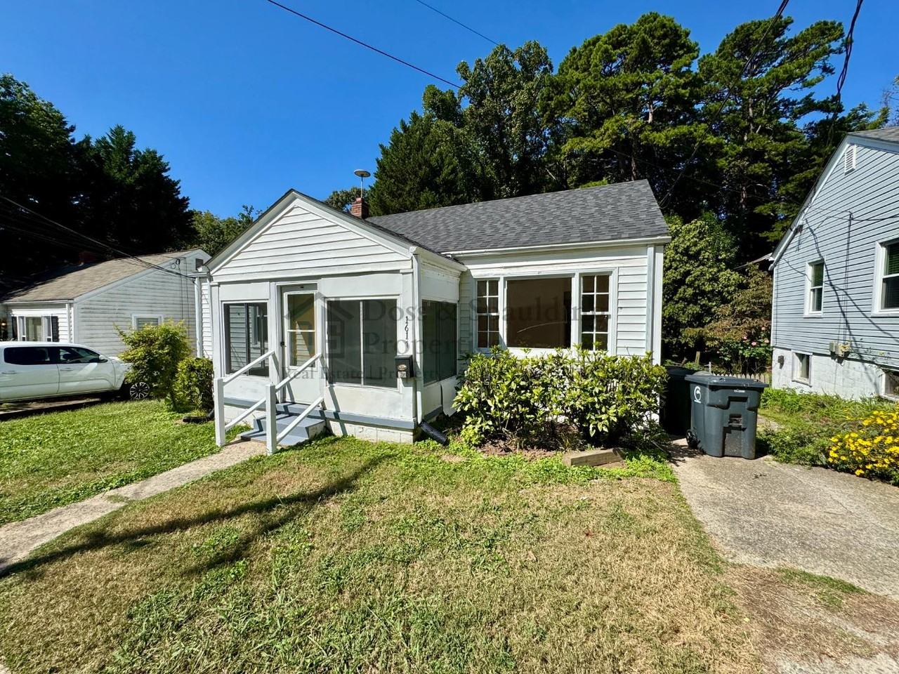 1617 Roseland St - Photo 3 of 11