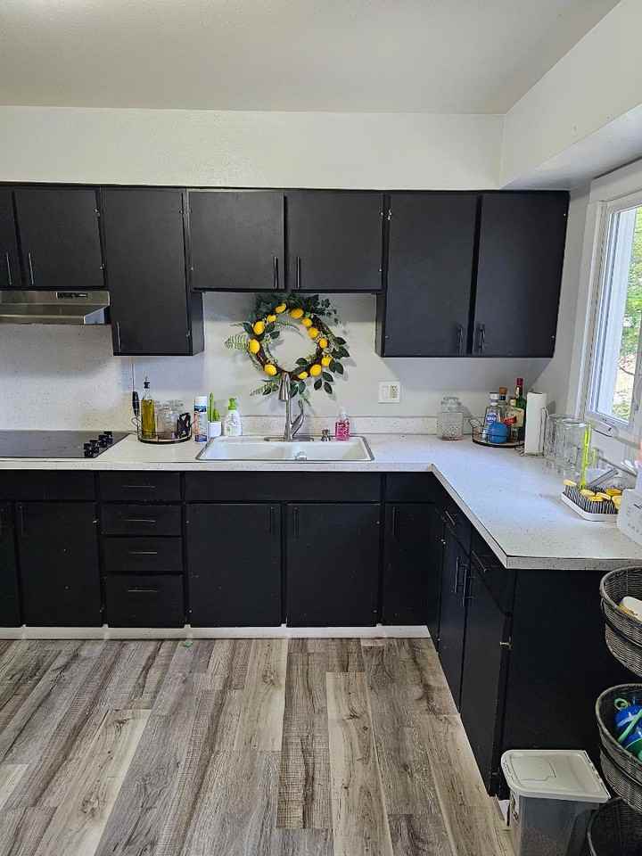 904 W Divide Ave - Photo 5 of 11