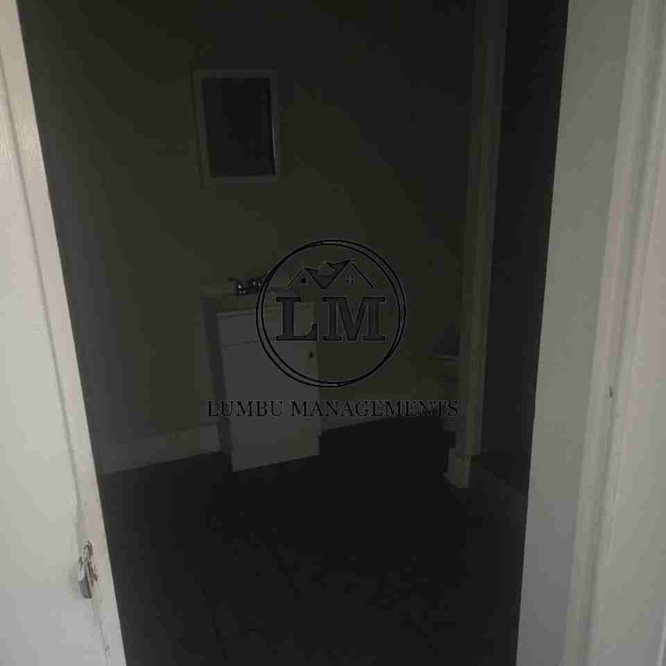 419 1st St - Photo 7 of 11