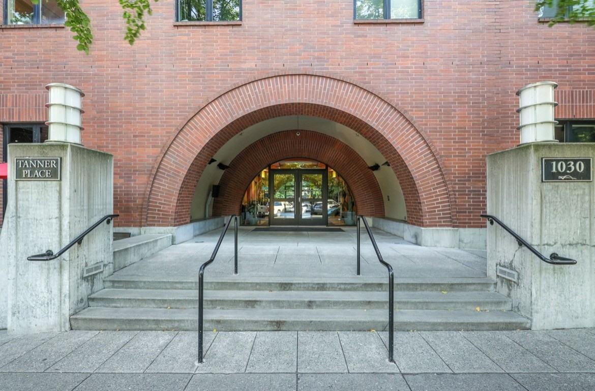 1030 NW Johnson St. #502 - Photo 2 of 10