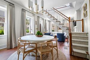 featured image of 9 Lamboll St