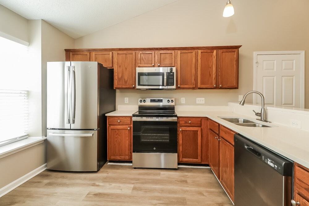 9129 Shenington Pl - Photo 7 of 16