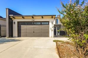 featured image of 7149 9th Hole Dr