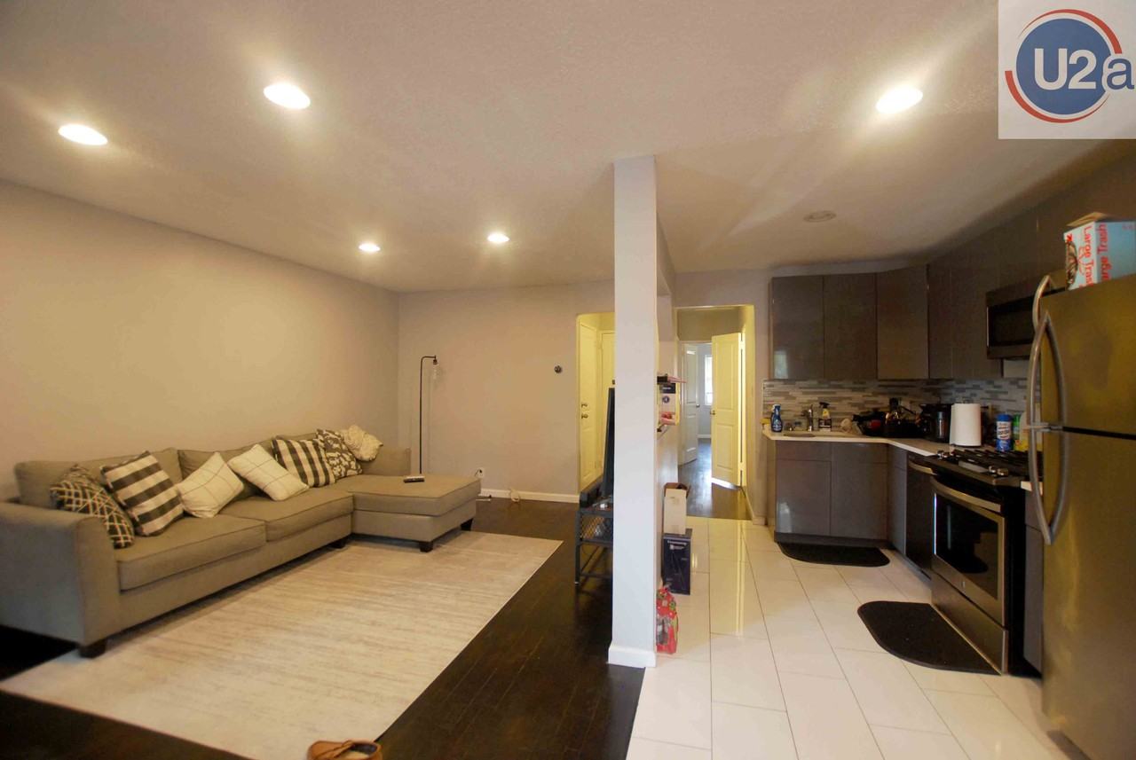 600 East 85th Street #2 - Photo 3 of 22