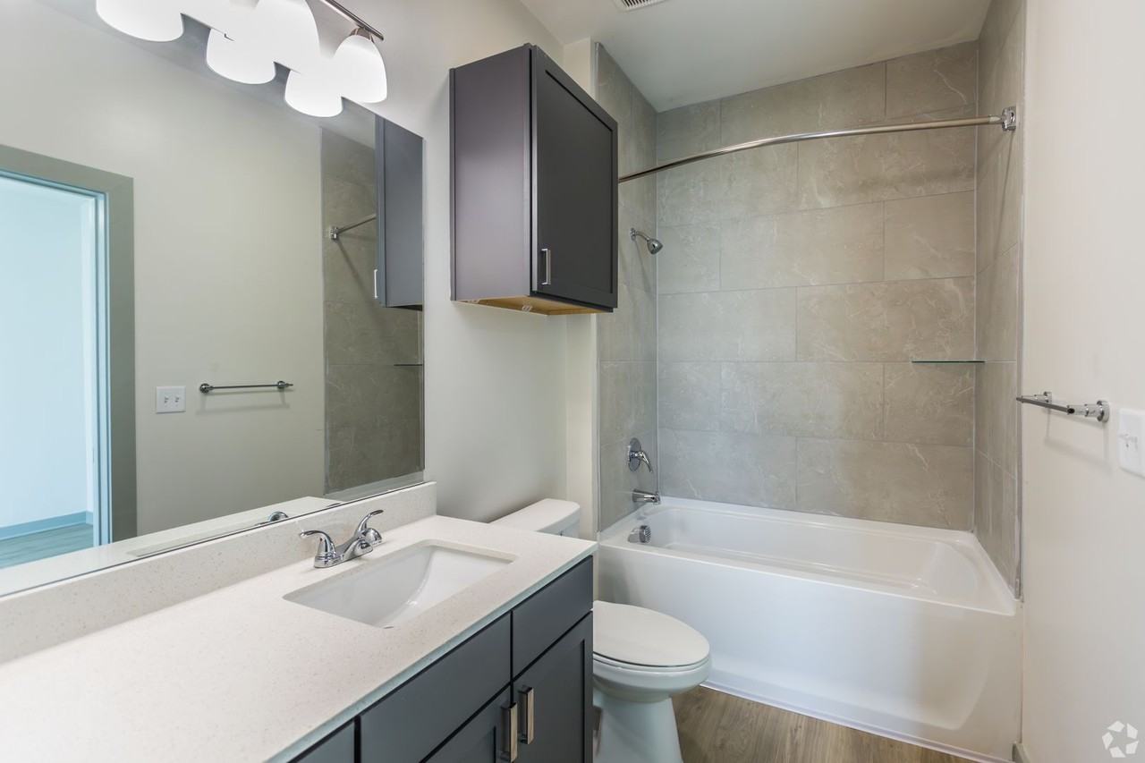 The Belle at the Lamar - Photo 5 of 50