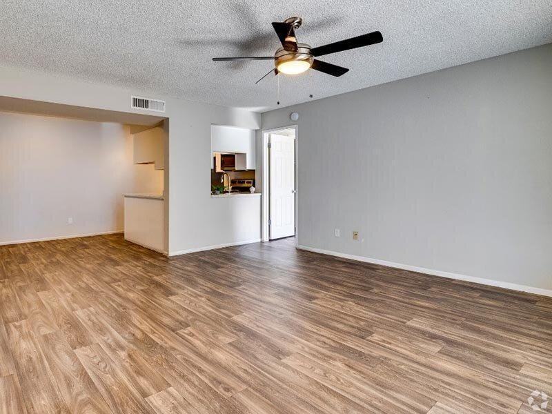 7021 West Mcdowell Road - Photo 6 of 29