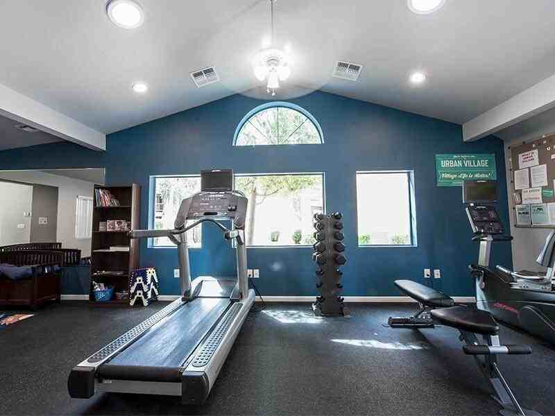 7021 W Mcdowell Rd - Photo 5 of 29