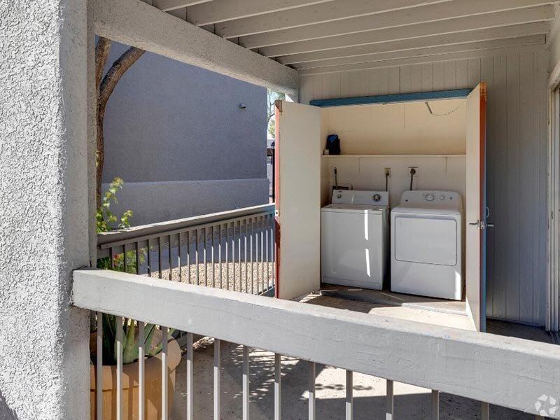 7021 West Mcdowell Road - Photo 5 of 29