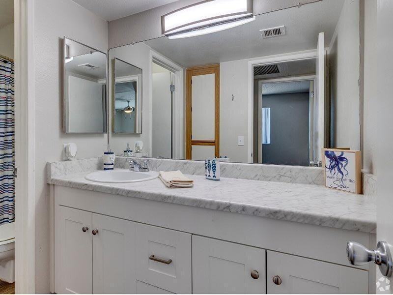 7021 W Mcdowell Rd - Photo 7 of 29