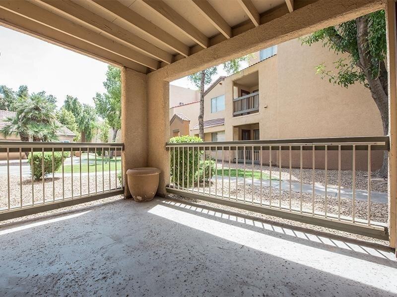 7021 West Mcdowell Road - Photo 4 of 29