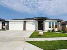 featured image of 3866 Corvina St