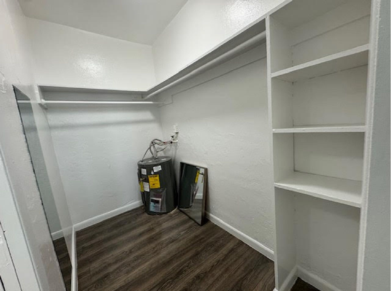 7700 Abbott Ave, Miami Beach, FL 33141 - Photo 6 of 32