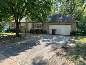 10615 E 32nd St S - Photo 1 of 1