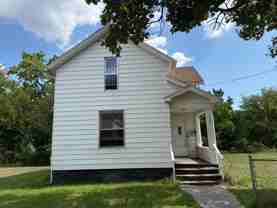 1009 Adrian St - Photo 1 of 1