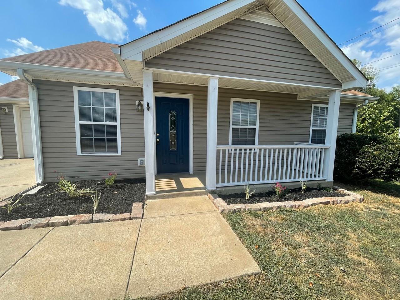 1031 Mcclardy Rd - Photo 2 of 12