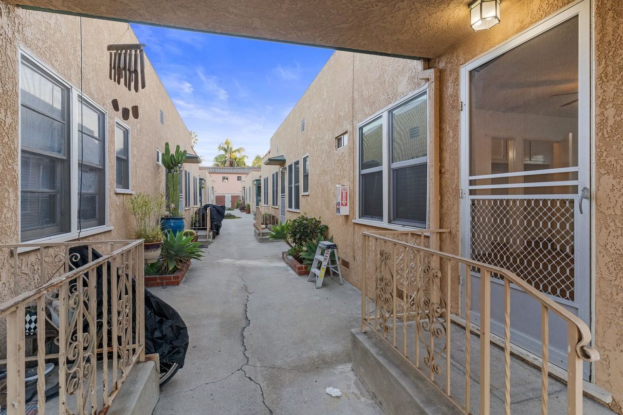 3312 E 2nd Street - Photo 3 of 4