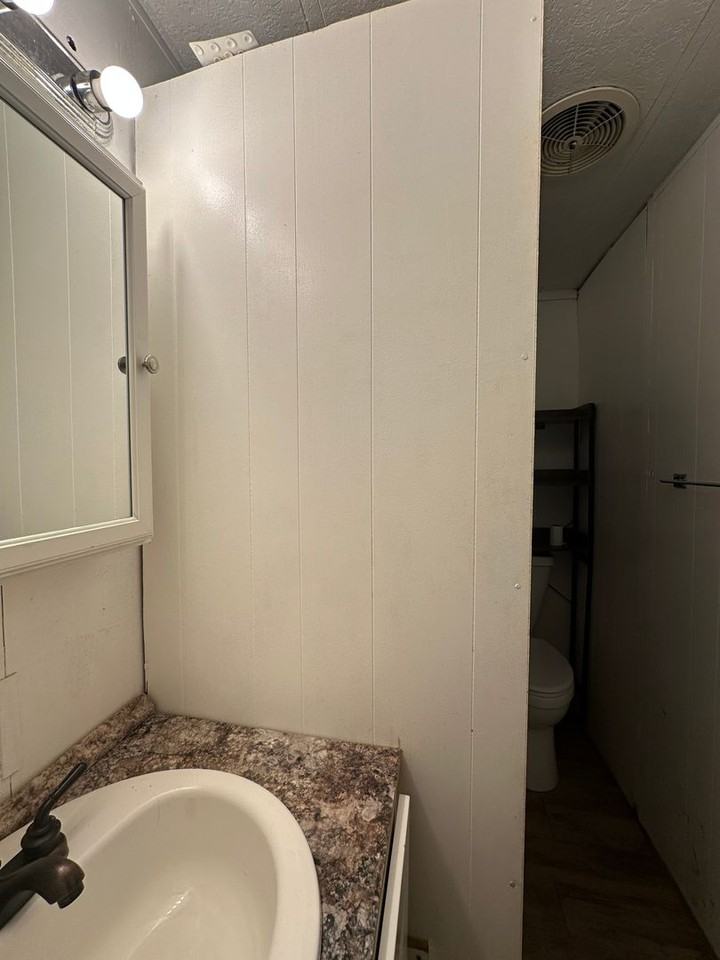 517 Hidden Oaks Rd - Photo 5 of 16