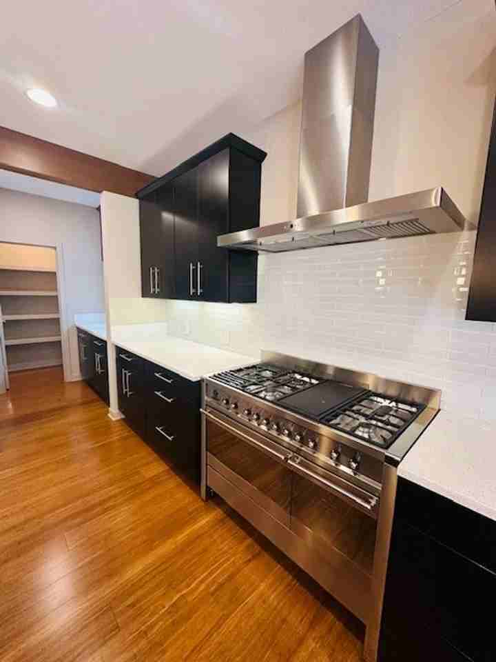 1200 Monterey Ave Ne - Photo 2 of 35