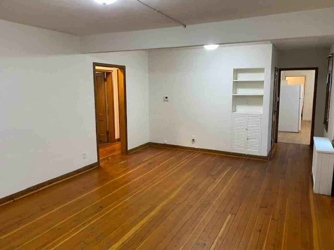 402 7th - Photo 4 of 10