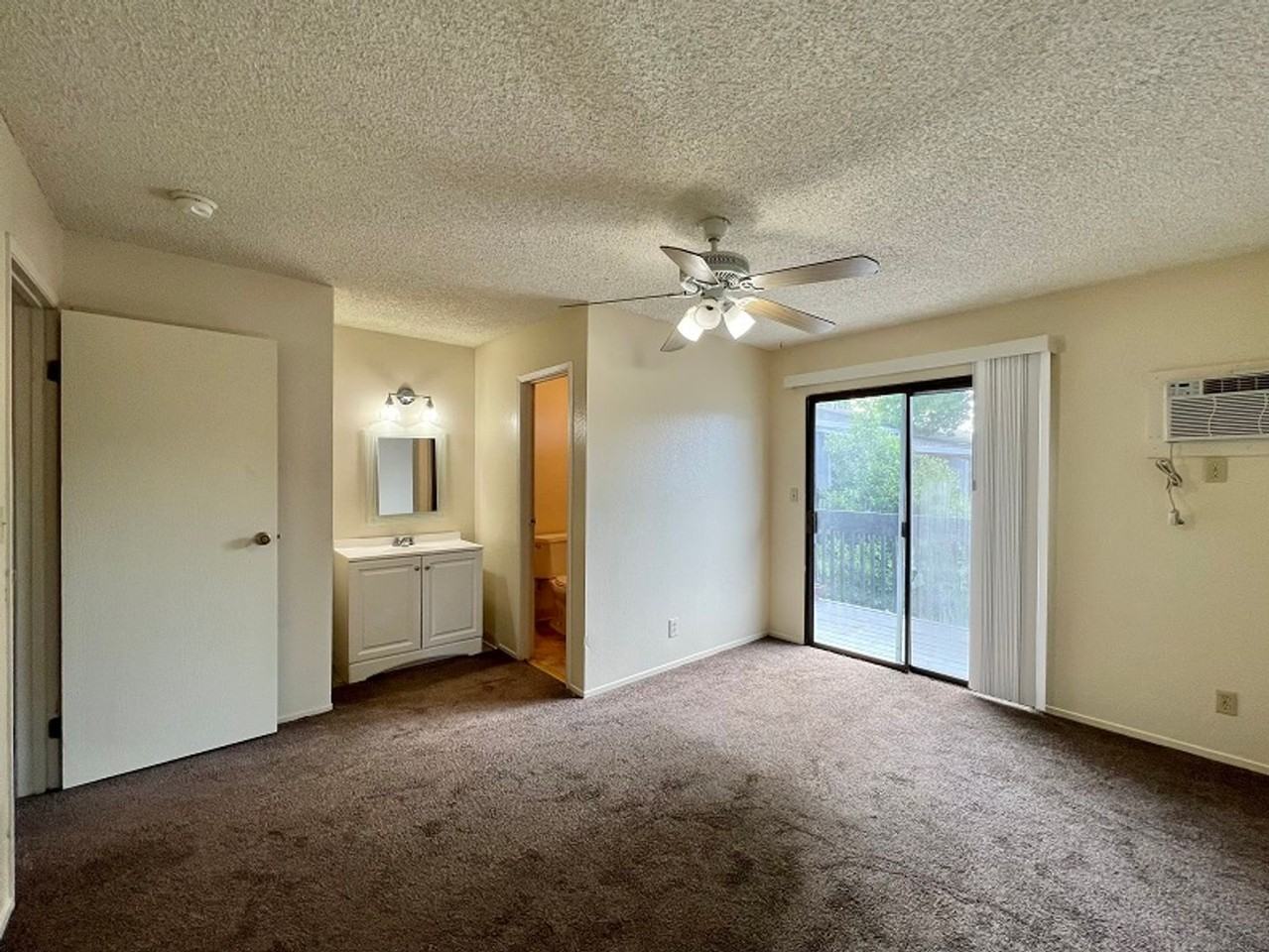 Bridgeview Apartments - Photo 7 of 10