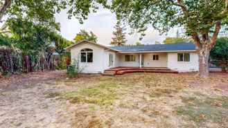 745 Acacia Ln - Photo 1 of 1