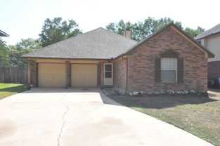 17007 Simsbrook Dr - Photo 1 of 1