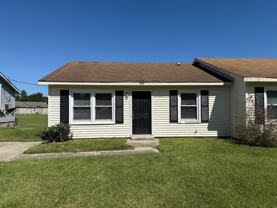 1804 Burgaw Hwy - Photo 1 of 1