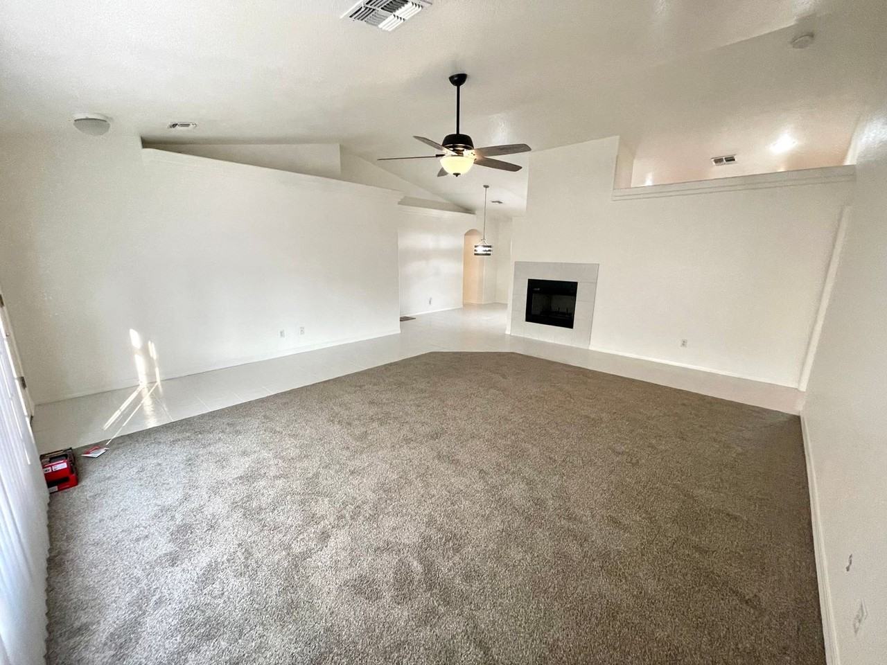 3949 E Nicole Ave - Photo 5 of 36