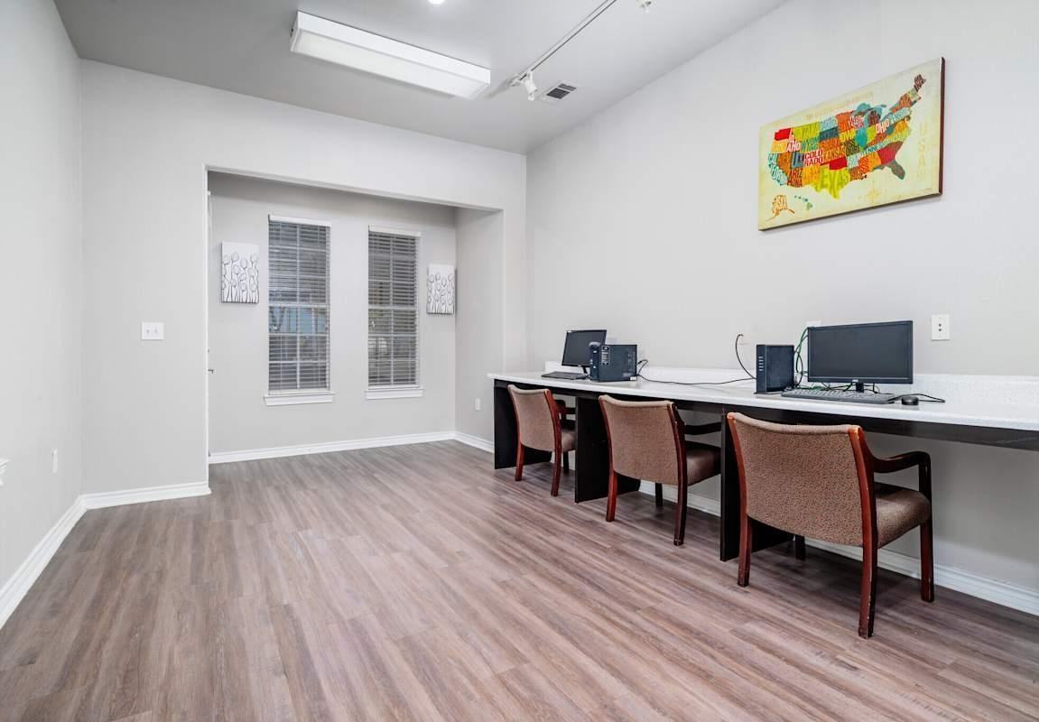 4611 E Houston St - Photo 3 of 17