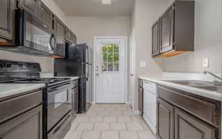 featured image of 4611 E Houston St