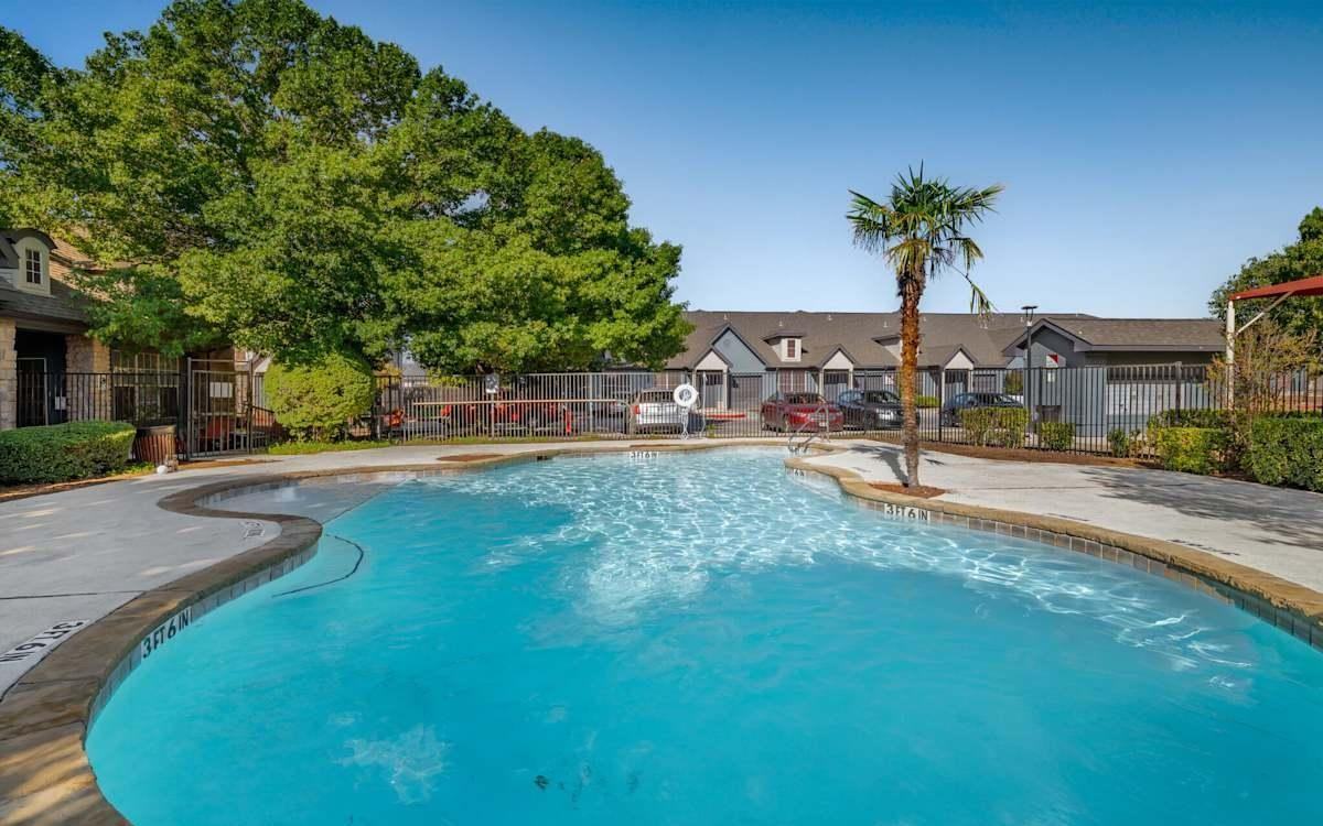 4611 E Houston St - Photo 3 of 17