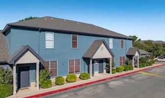 featured image of 4611 E Houston St